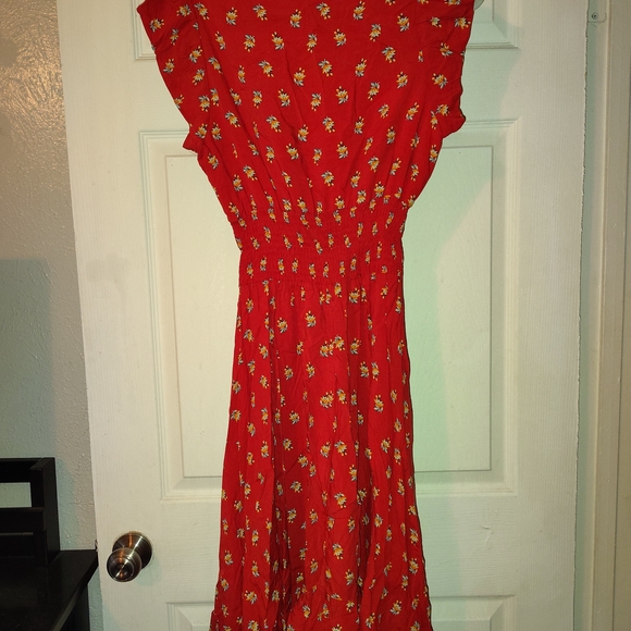 American Rag Red Top - Picture 4 of 5